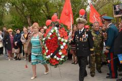 Астраханские коммунисты в День Победы возложили венки и цветы к мемориалу у Вечного огня Астраханские коммунисты в День Победы возложили венки и цветы к мемориалу у Вечного огня
