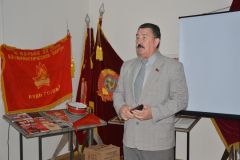 В день Пионерии астраханские коммунисты организовали праздник для младших школьников В день Пионерии астраханские коммунисты организовали праздник для младших школьников